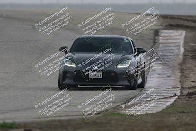 media/Nov-28-2025-Speed SF (Fri) [[b9fcb3577c]]/Red and Gold/Session 3 (Outside GrapevineGold/